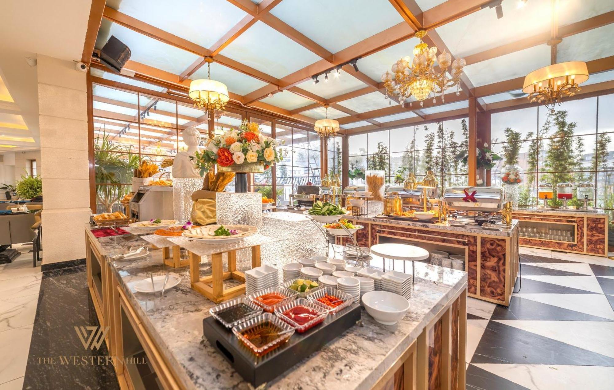 The Western Hill Dalat Hotel Extérieur photo