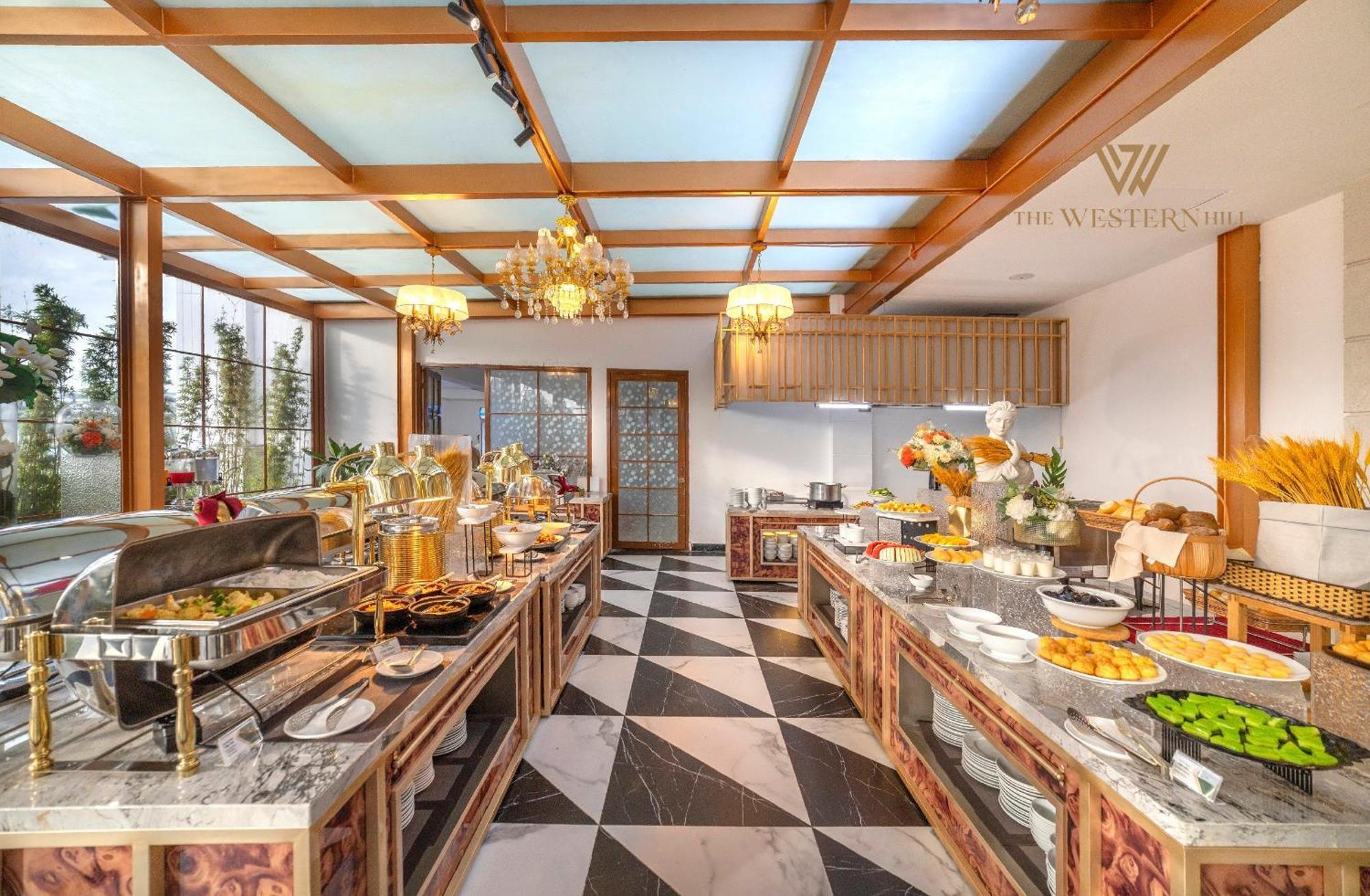 The Western Hill Dalat Hotel Extérieur photo