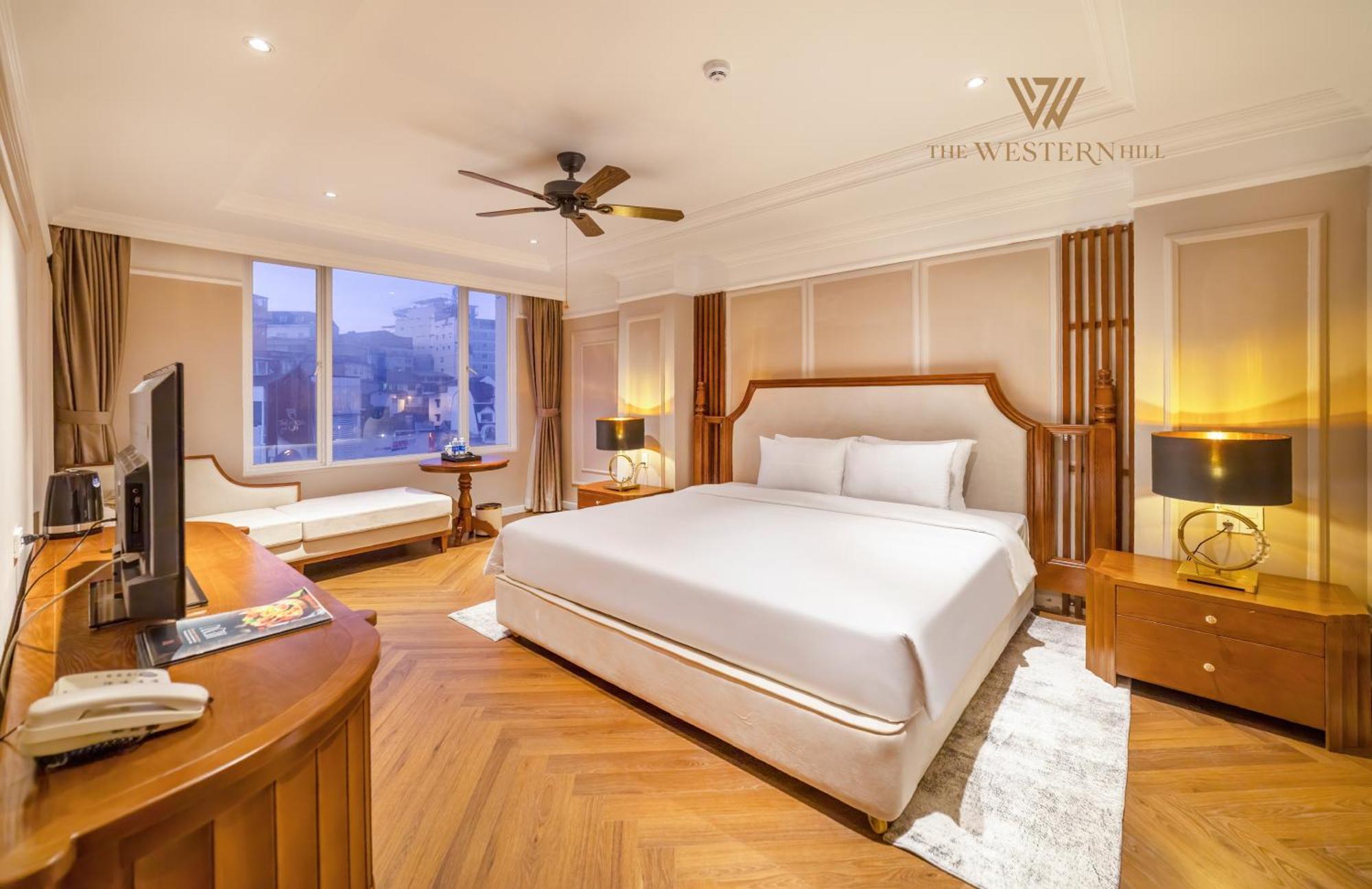 The Western Hill Dalat Hotel Extérieur photo