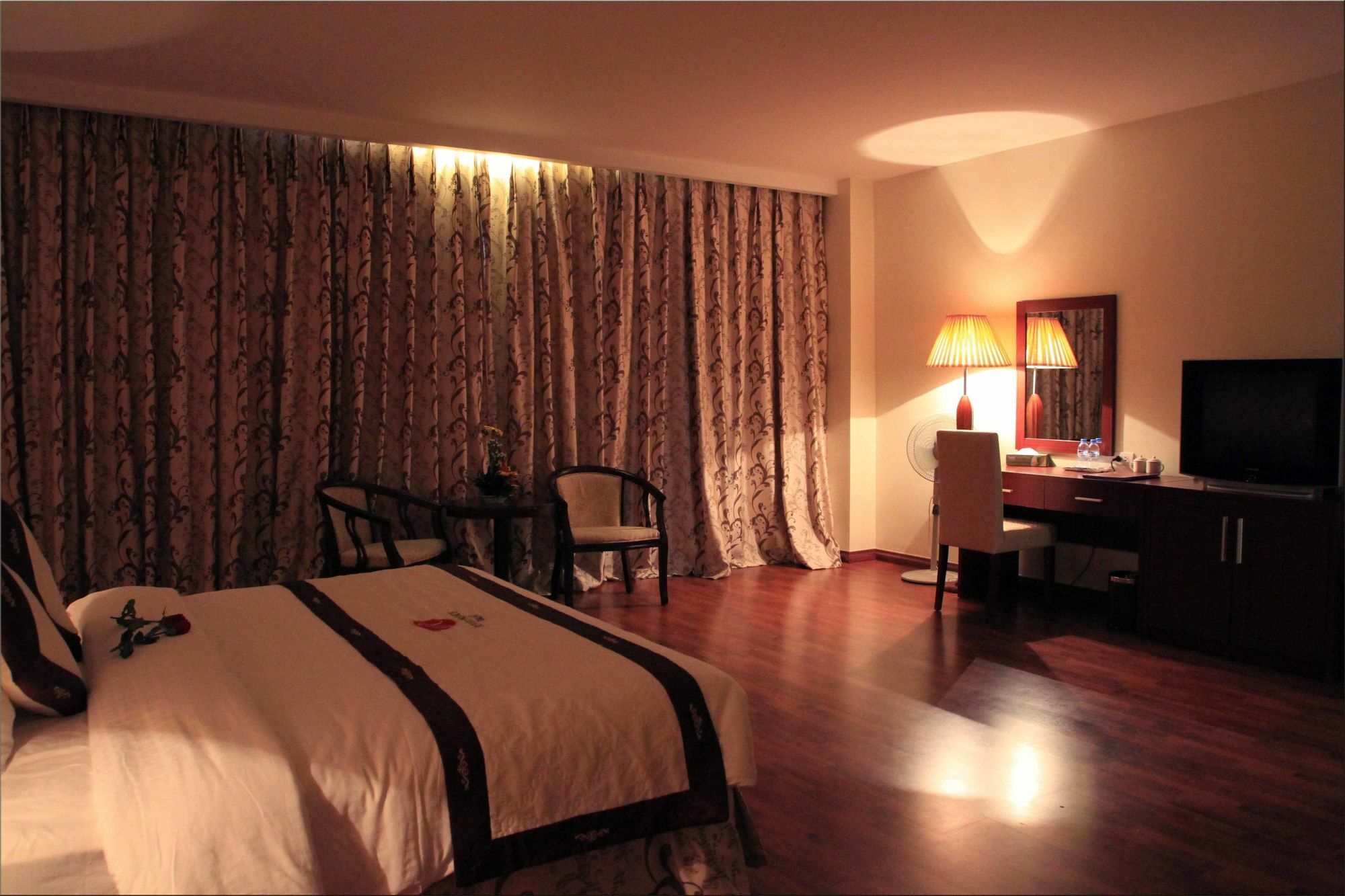 The Western Hill Dalat Hotel Extérieur photo